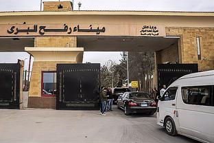 Phóng viên: Riyadh Victory đã chấp thuận cho thuê Secor Fofana bên ngoài